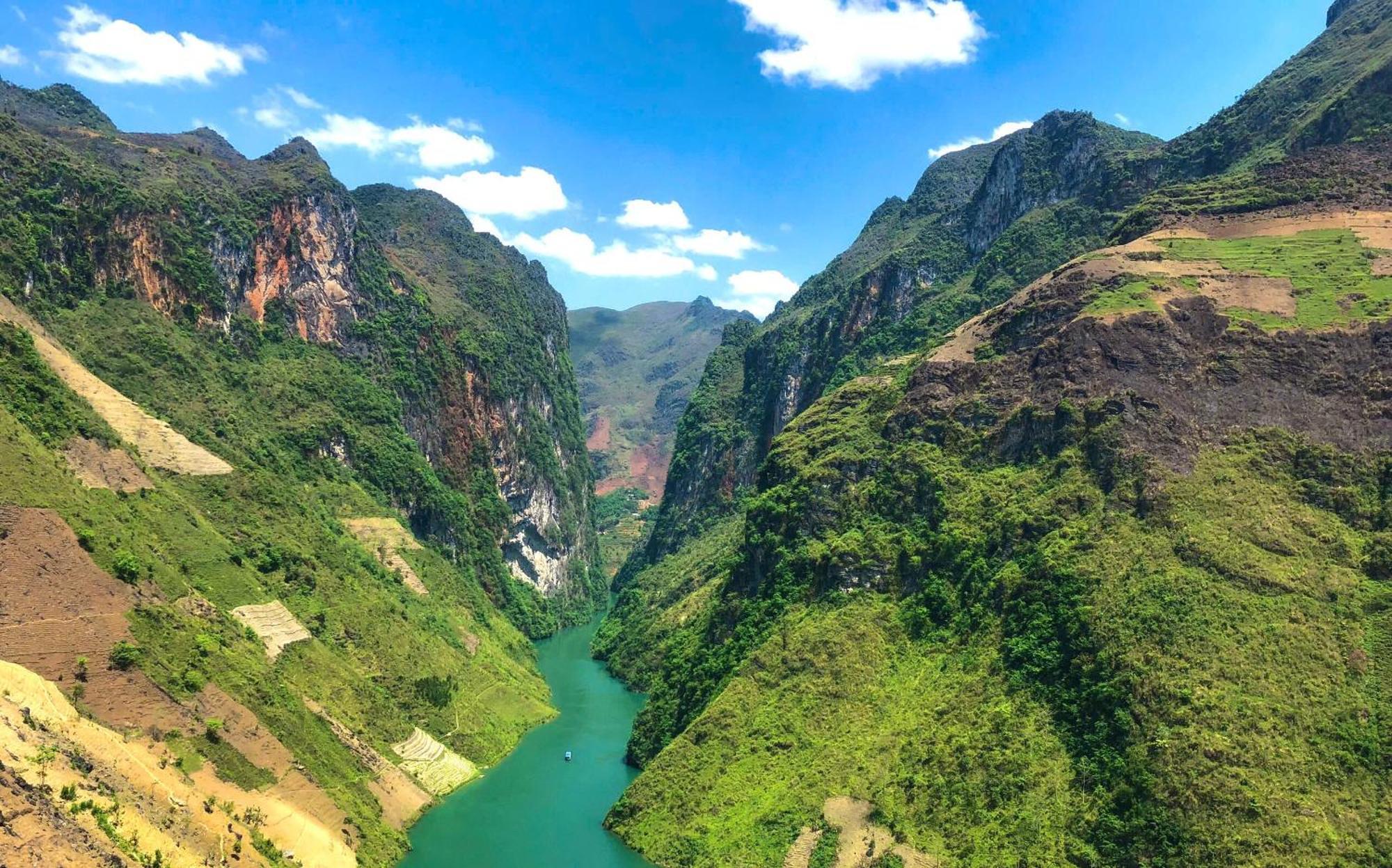 Thuy Anh Hotel Ha Giang Εξωτερικό φωτογραφία
